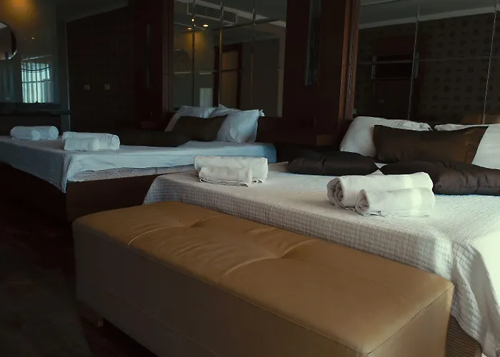 Otel Roxx Deluxe & Karabag